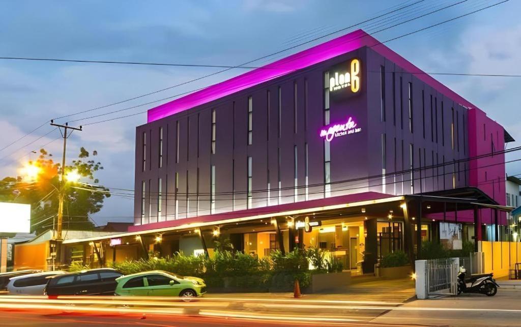 Plan B Hotel Padang  Extérieur photo